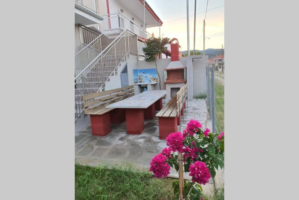 Villa Fer Forze You Have The Feeling Of Your Own Holiday Home 艾斯普罗瓦塔 外观 照片